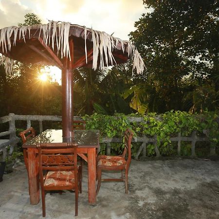 Galle Paradise Inn エクステリア 写真